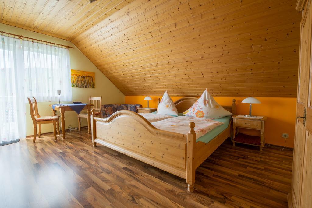 Gaestehaus Moni Jaeger Weyher Luaran gambar